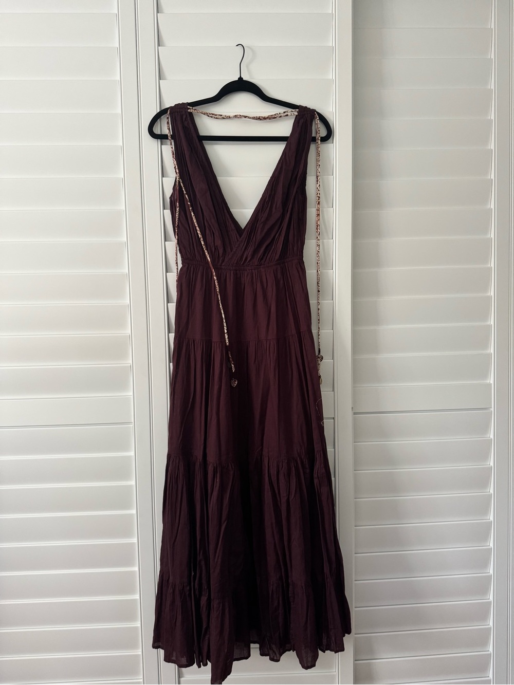Deep Plum V-Neck Tiered Maxi Dress – Ottod’ame
